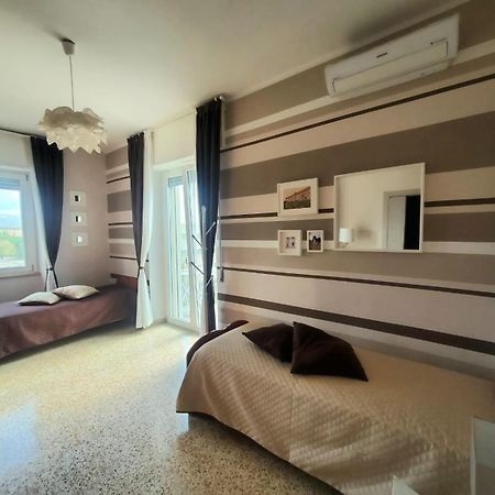 カゼルタLa Casa Di Giuliaアパートメント エクステリア 写真